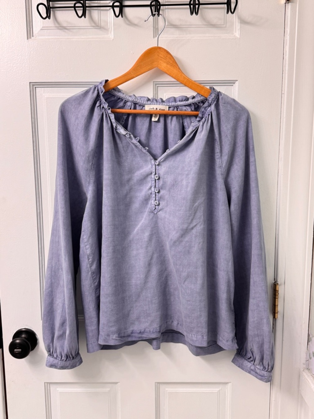 Cloth & Stone Long-Sleeve Chambray Cottagecore Blouse - Picture 3 of 8